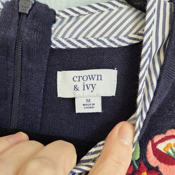 Crown & Ivy Sweater Womens Medium Layered Floral Embroidered Navy Cottage Preppy - Picture 5 of 8